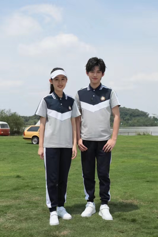 夏季校服，為何選擇冰絲面料？盡享清涼舒適！